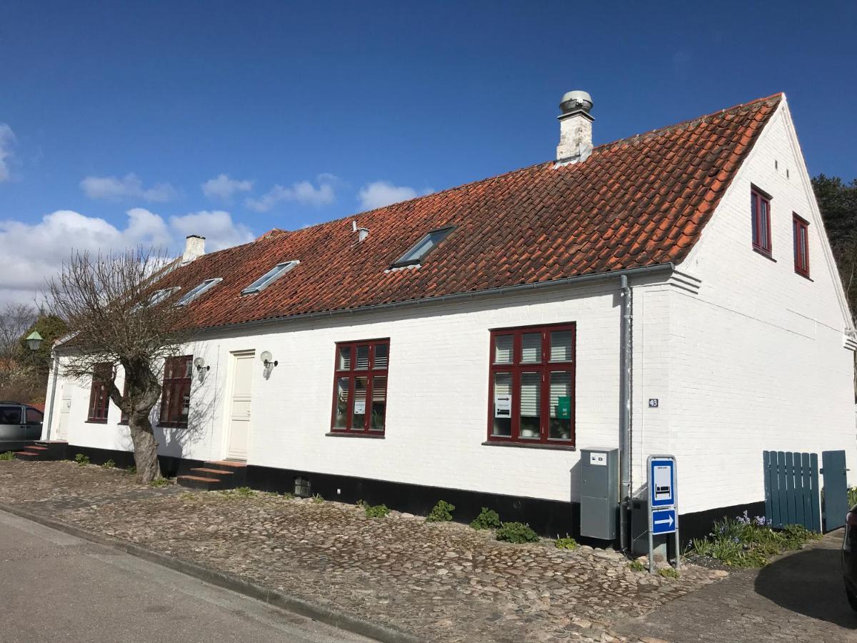 Ibsens Gaard Hotel Ebeltoft Exterior photo